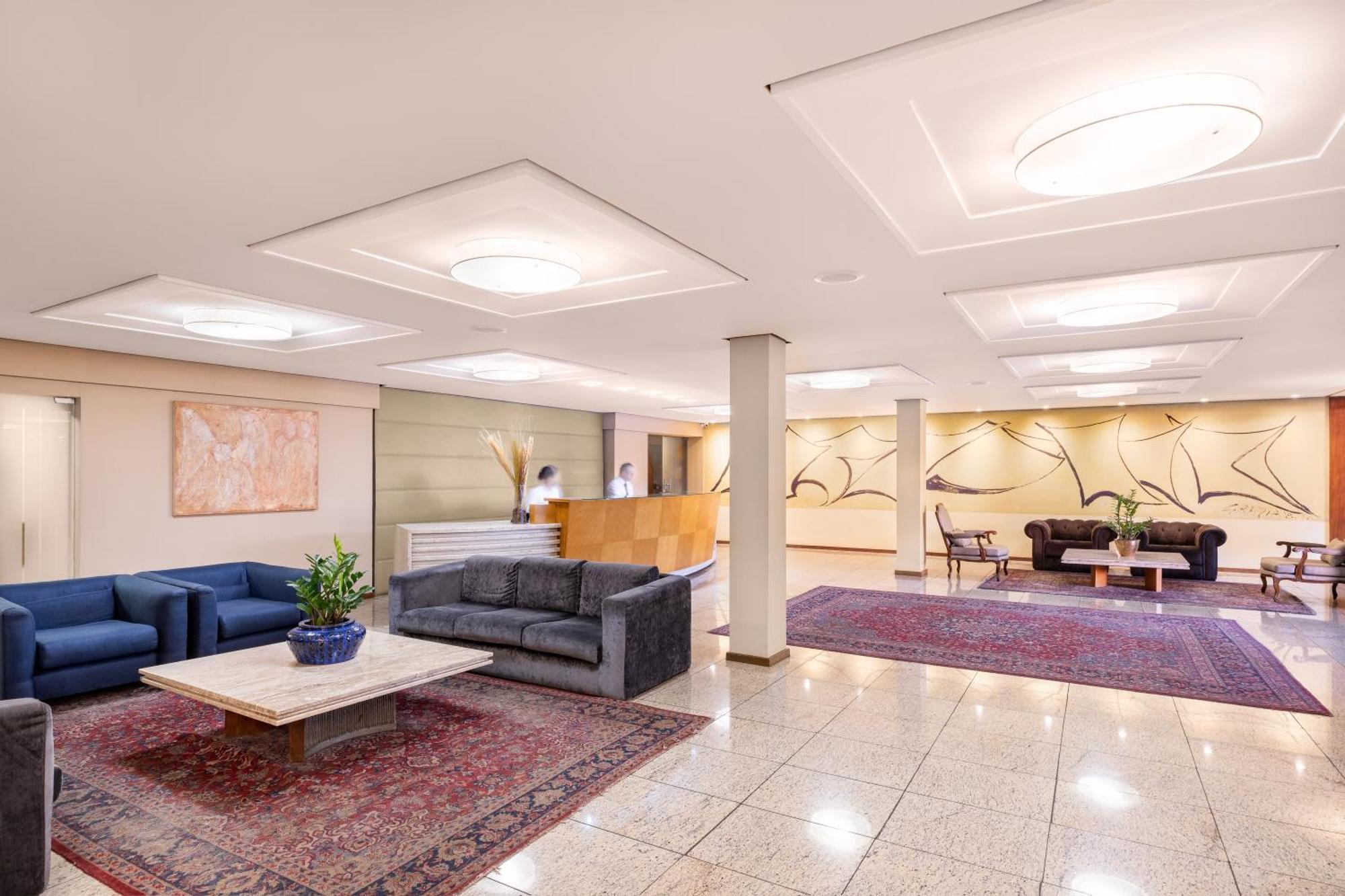 Hotel Crystal ลอนดริน่า ภายนอก รูปภาพ