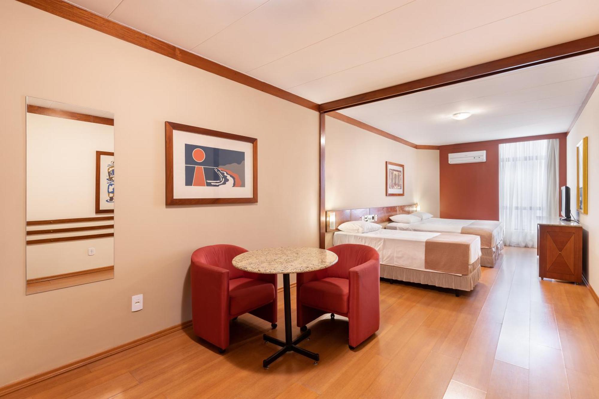 Hotel Crystal ลอนดริน่า ภายนอก รูปภาพ